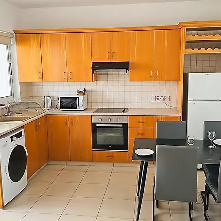 Sealove Pool Apartment